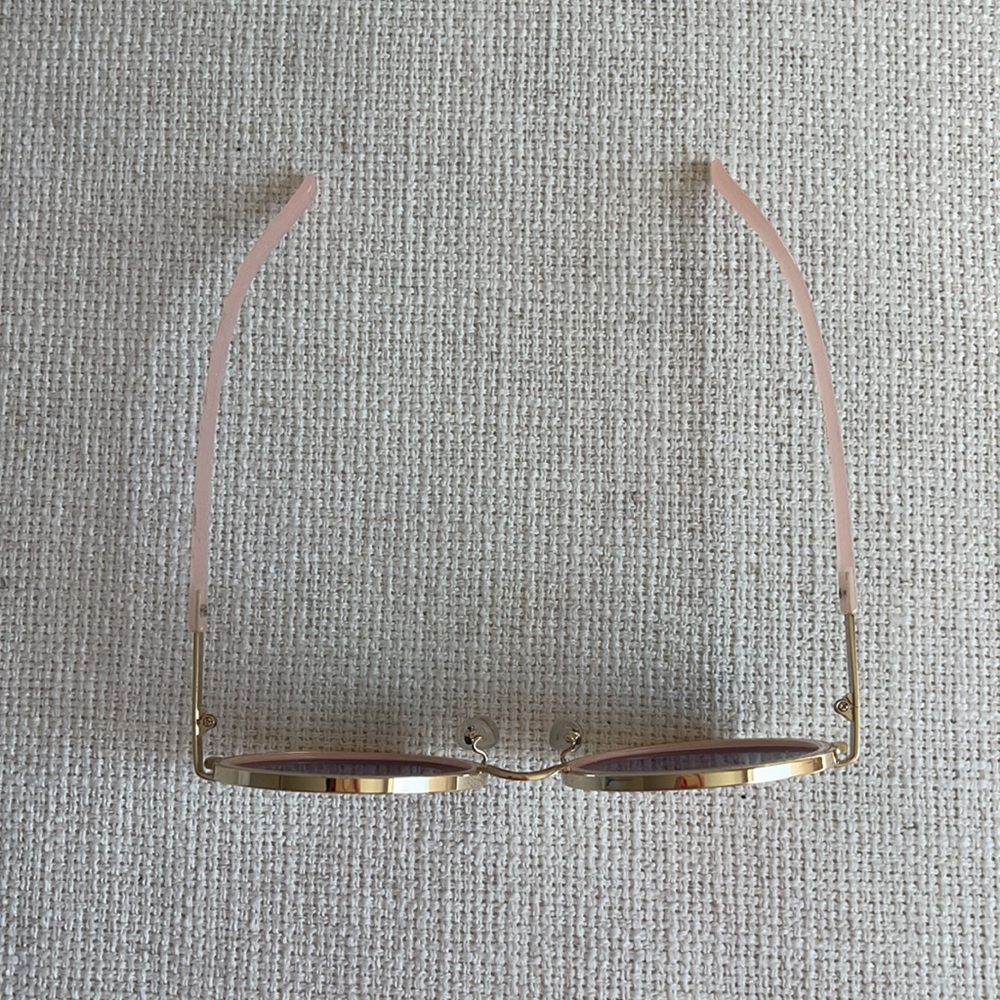 Round Sunglasses - Picture 3 of 6